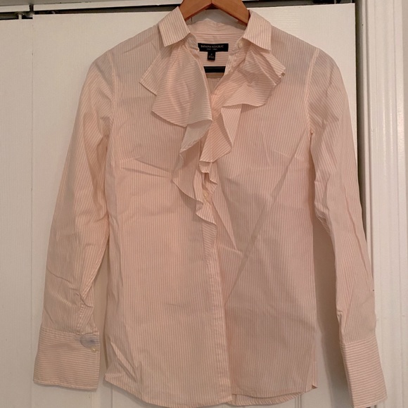 Banana Republic top - Picture 1 of 3